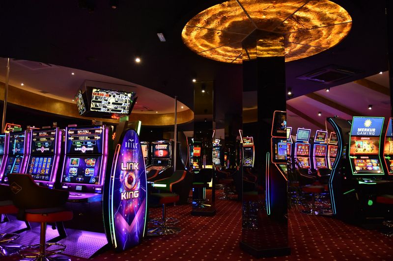 Ознакомление с разнообразием игр и функциями онлайн-казино Gold